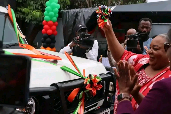 GOVERNMENT BOOSTS SERVICE DELIVERY IN 17 DISTRICTS WITH K47.4 MILLION FLEET HANDOVER