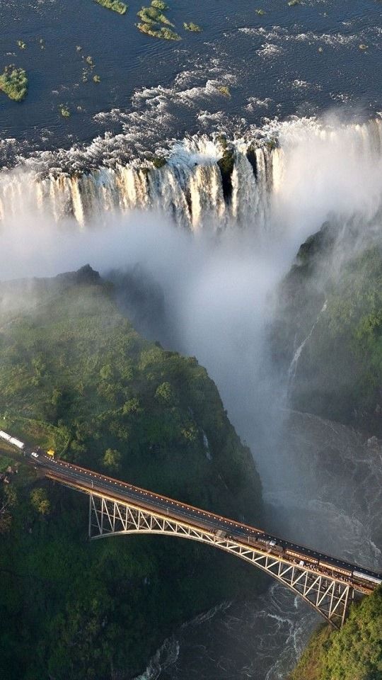 TOURIST DIES AFTER FALLING OFF VICTORIA FALLS KNIFE BRIDGE